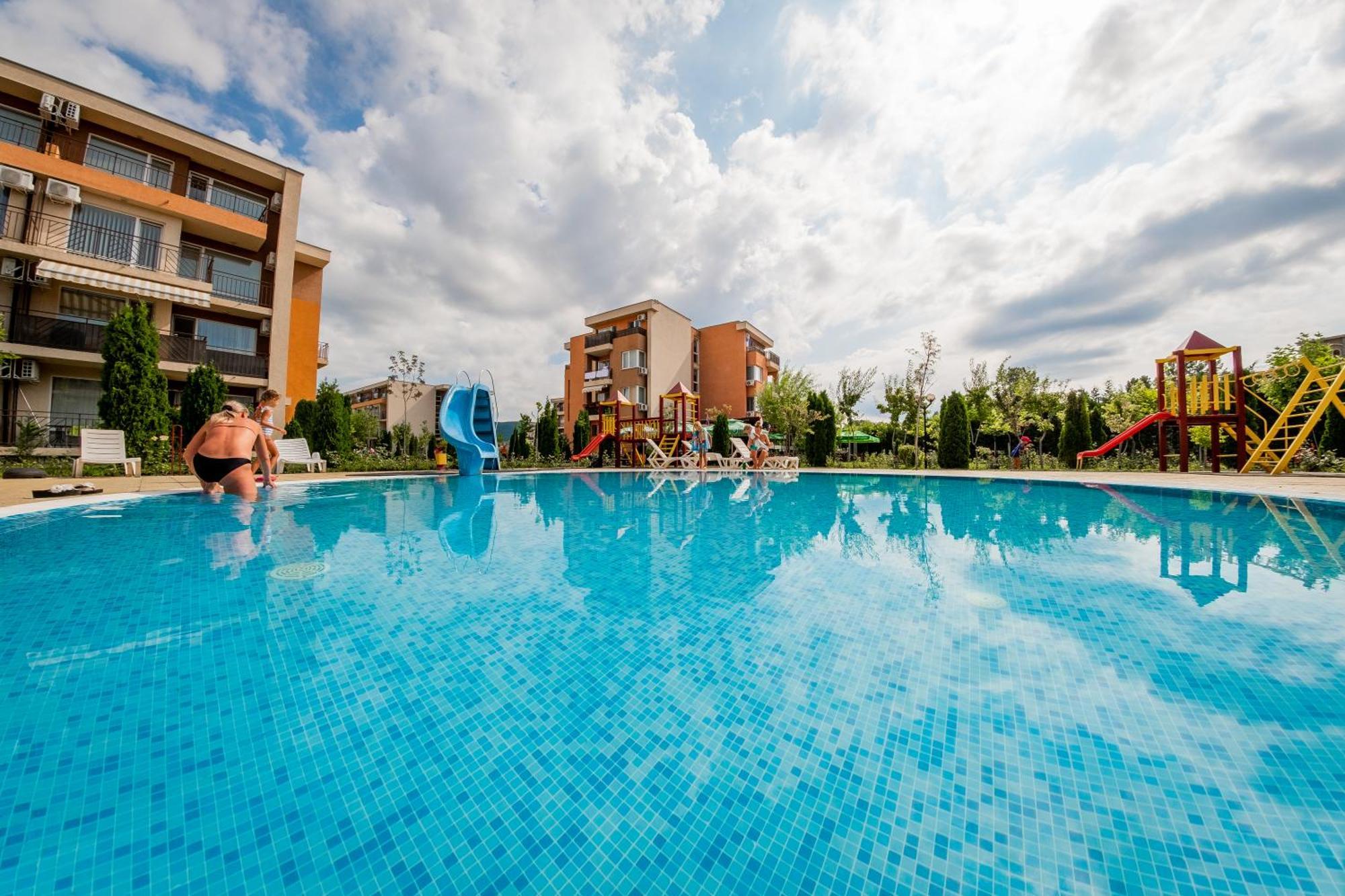 Holiday Garden Resort Slantchev Briag Extérieur photo