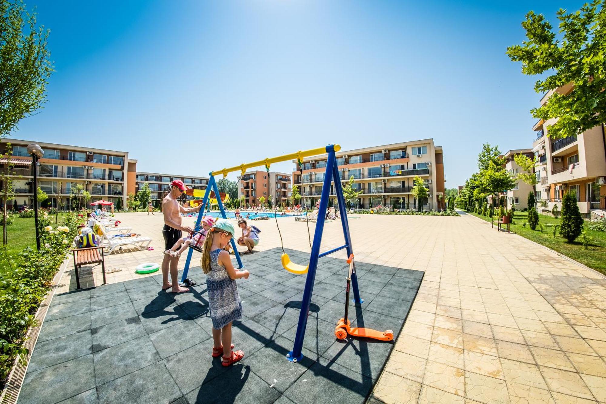 Holiday Garden Resort Slantchev Briag Extérieur photo