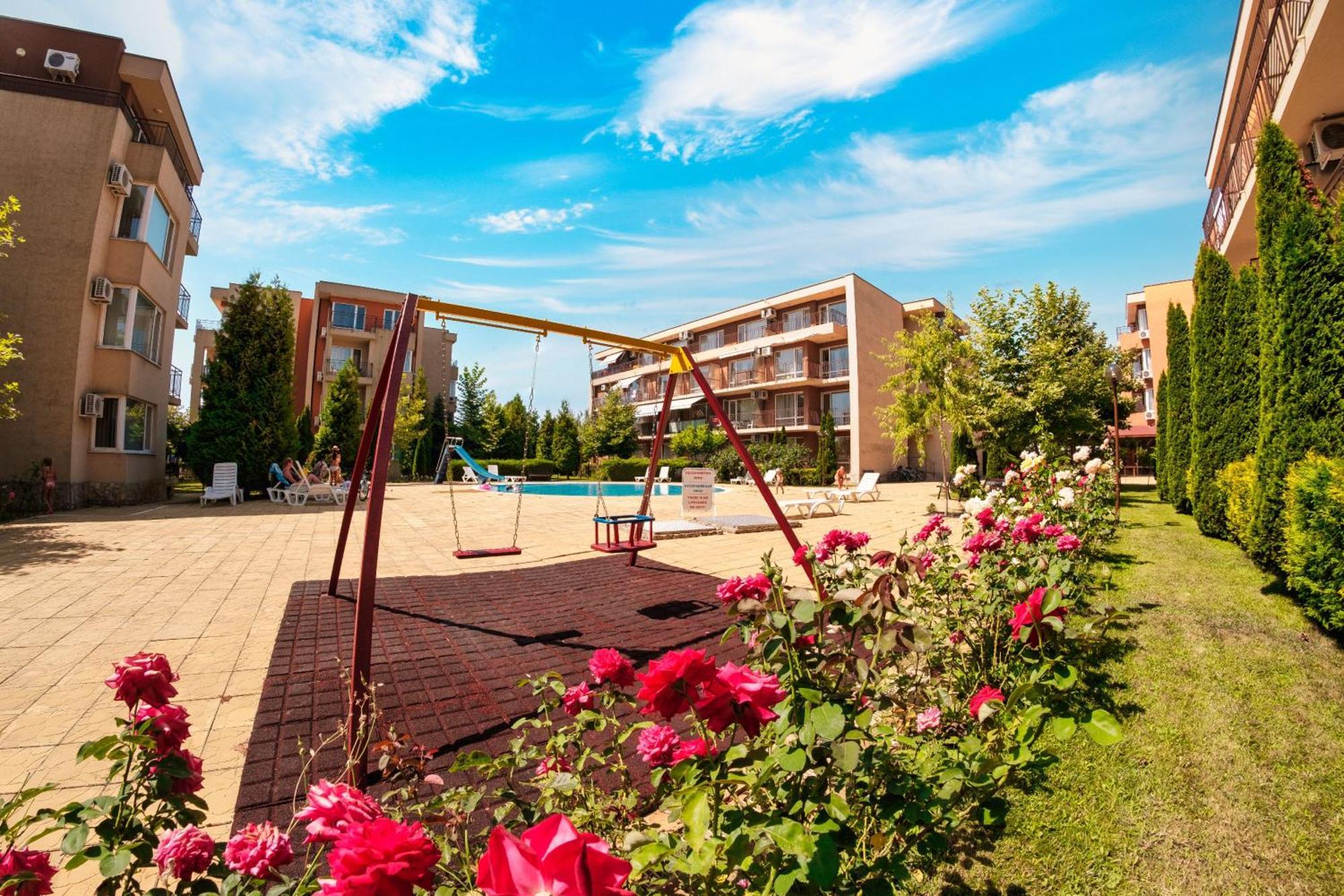 Holiday Garden Resort Slantchev Briag Extérieur photo